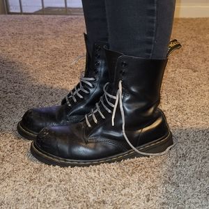 Vintage Used Dr. Martens 10-eye Boots